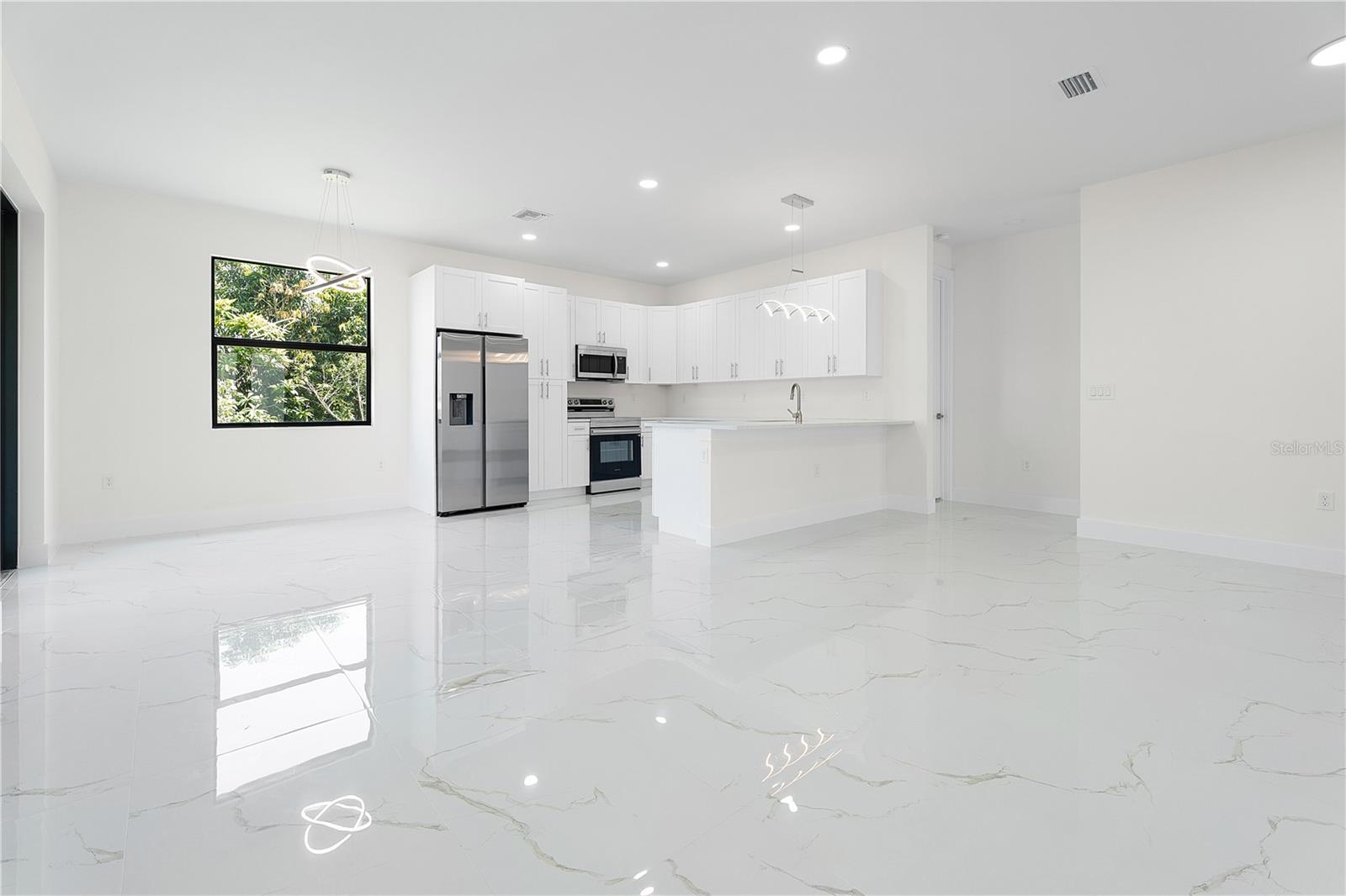 Image 15 of 20 For 1180 Vernon Avenue