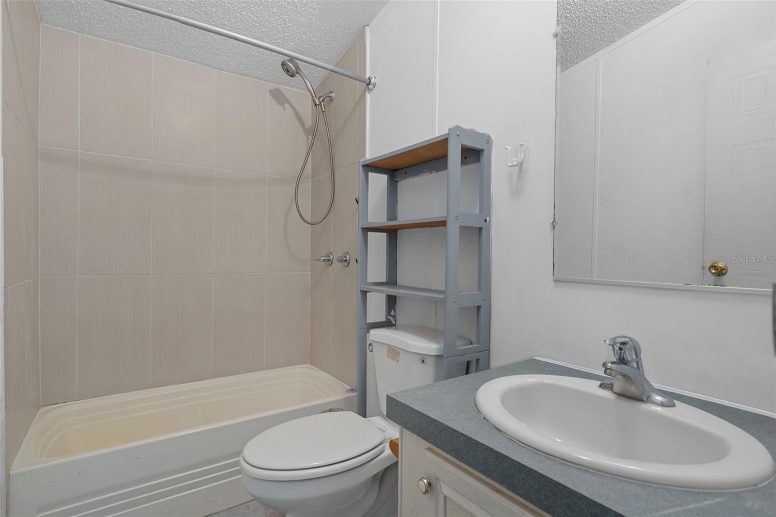 Listing photo id 10 for 6176 Hancock Road