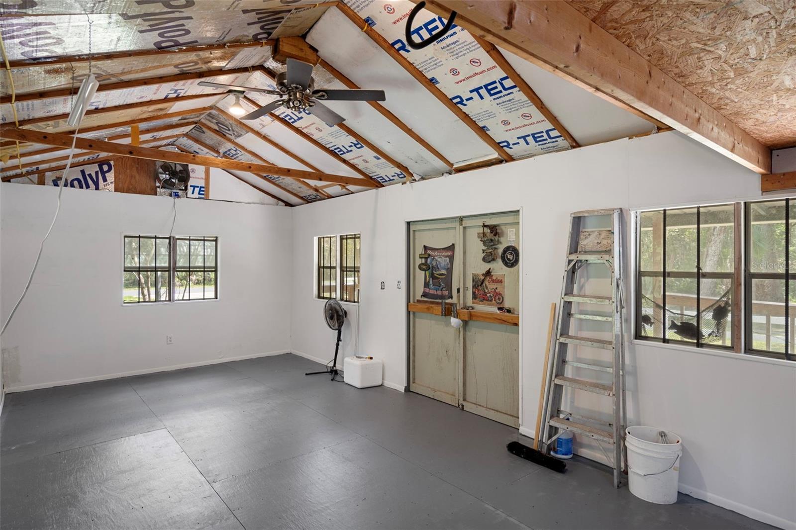 Listing photo id 17 for 6176 Hancock Road