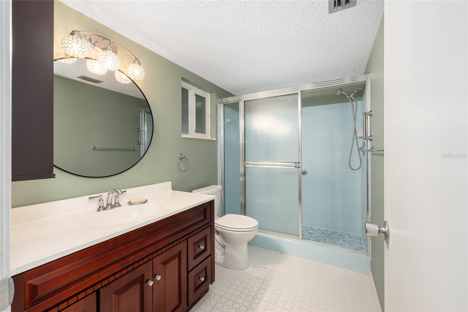 Image 22 of 39 For 8655 98th Street Road G