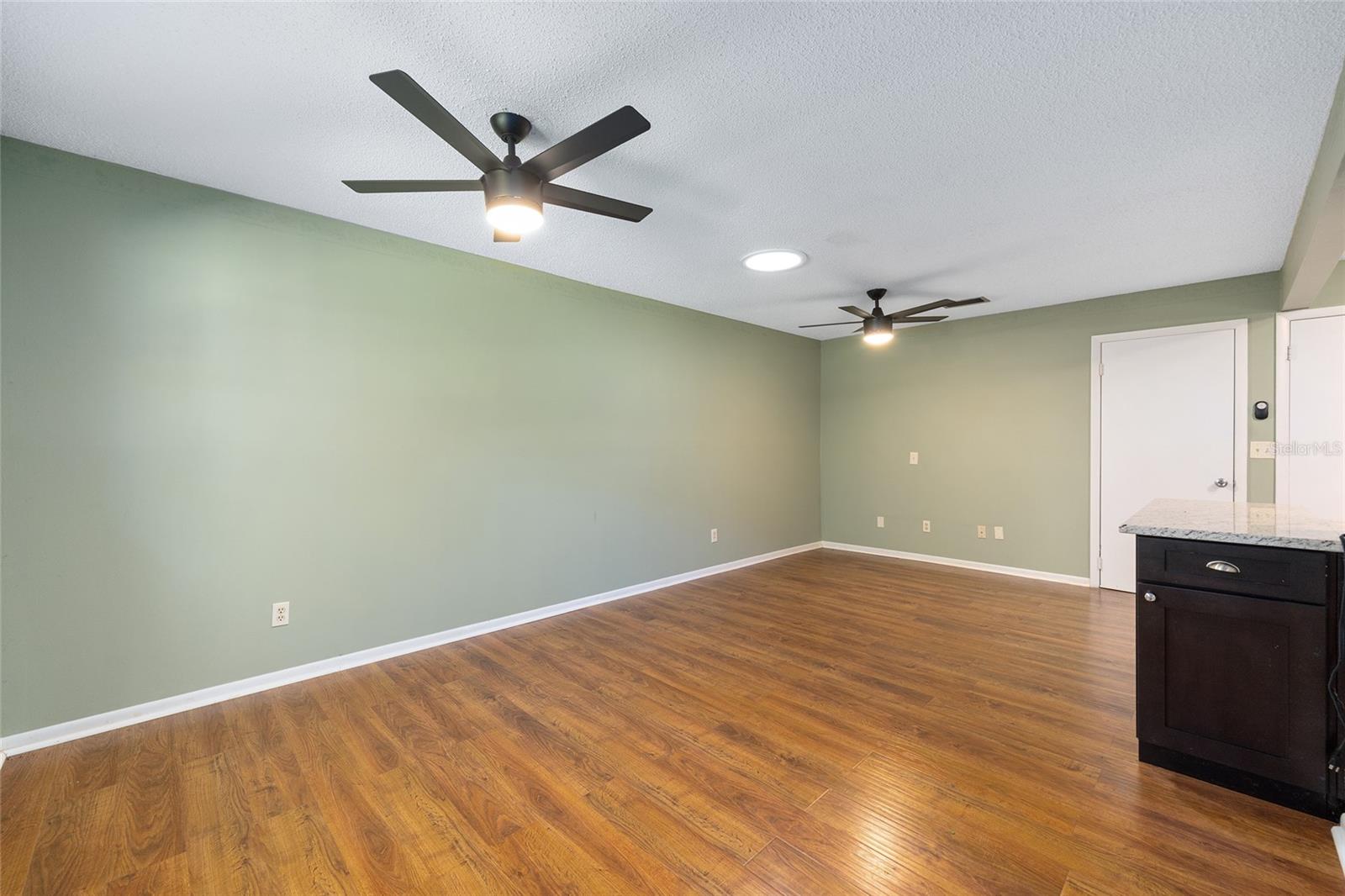 Image 32 of 39 For 8655 98th Street Road G