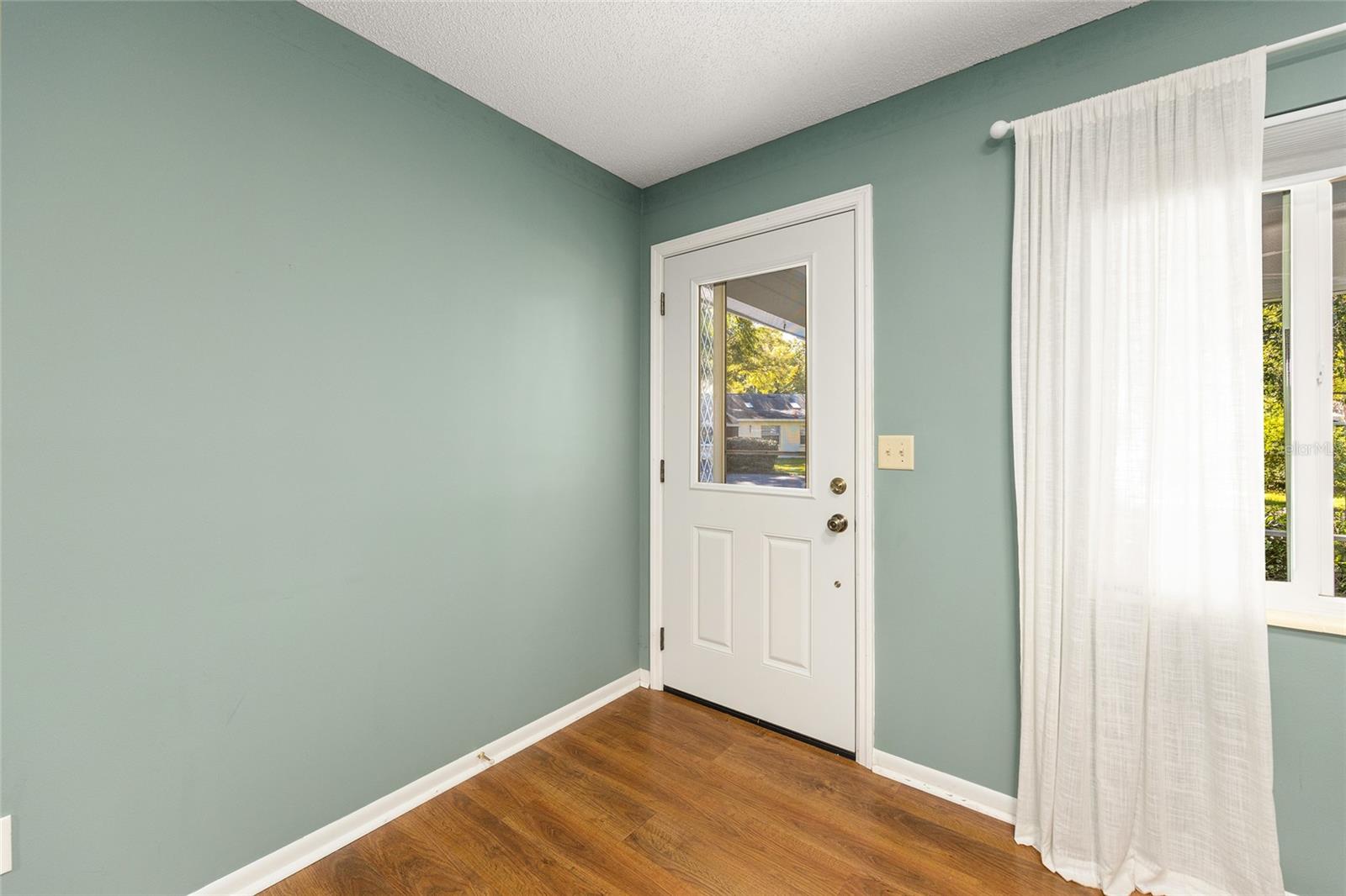 Image 9 of 39 For 8655 98th Street Road G