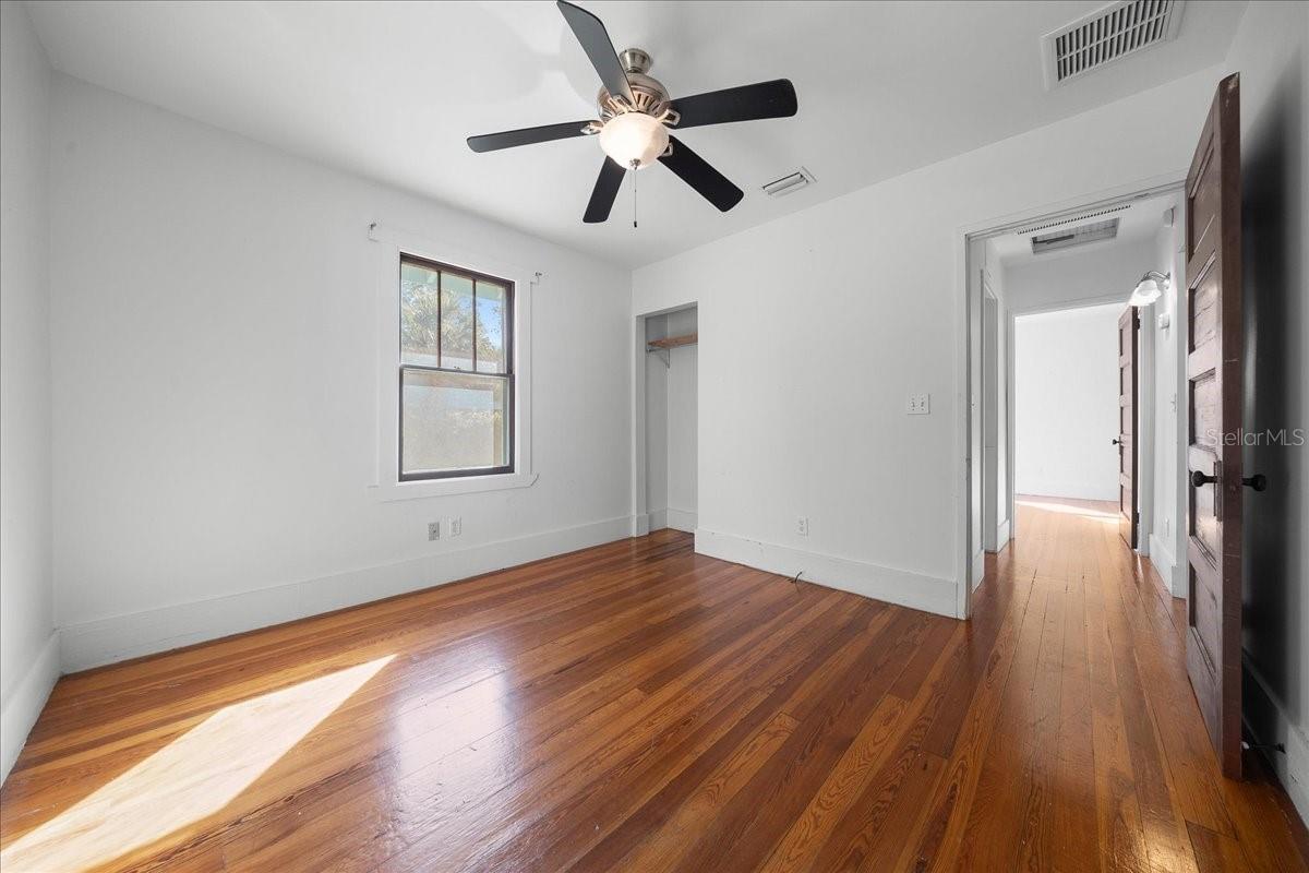 Image 16 of 44 For 722 10th Street