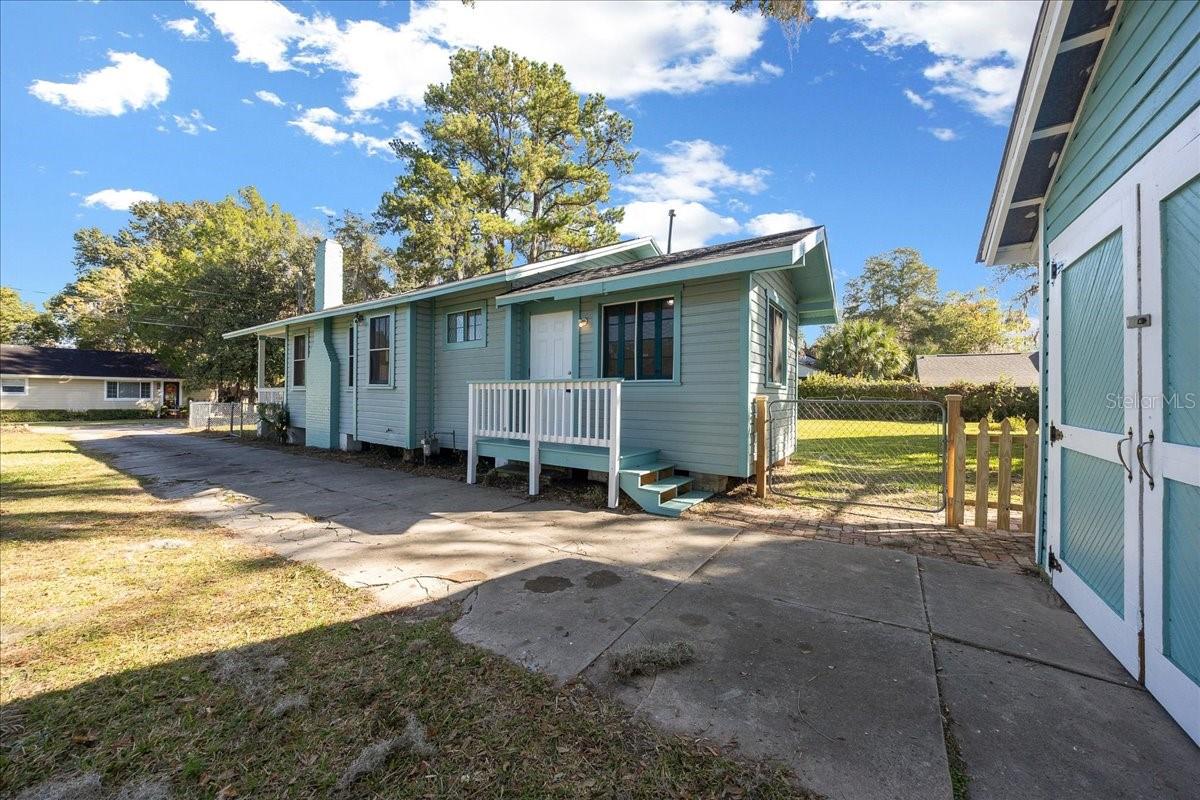 Image 26 of 44 For 722 10th Street