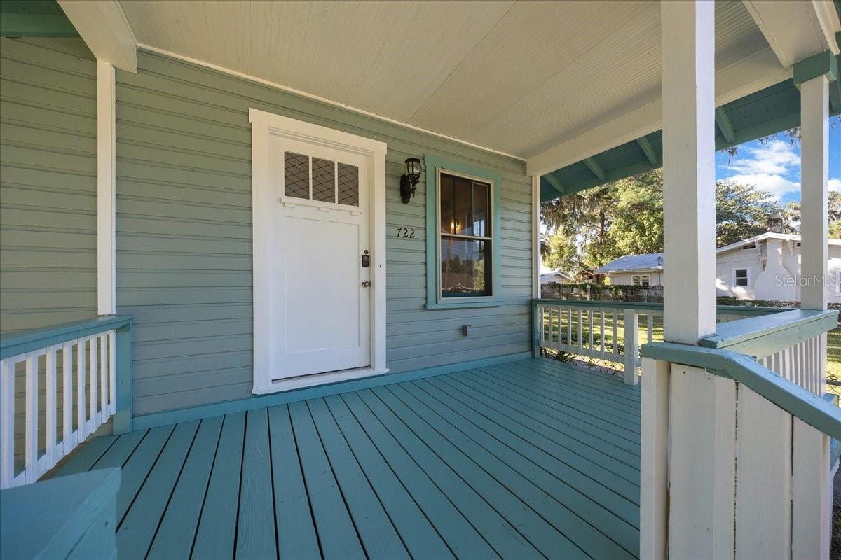 Image 3 of 44 For 722 10th Street