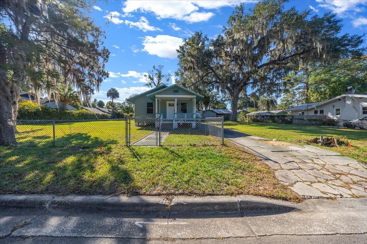 Image 31 of 44 For 722 10th Street