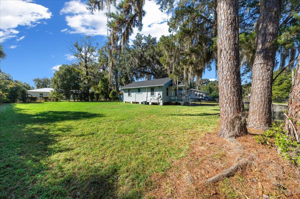 Image 35 of 44 For 722 10th Street