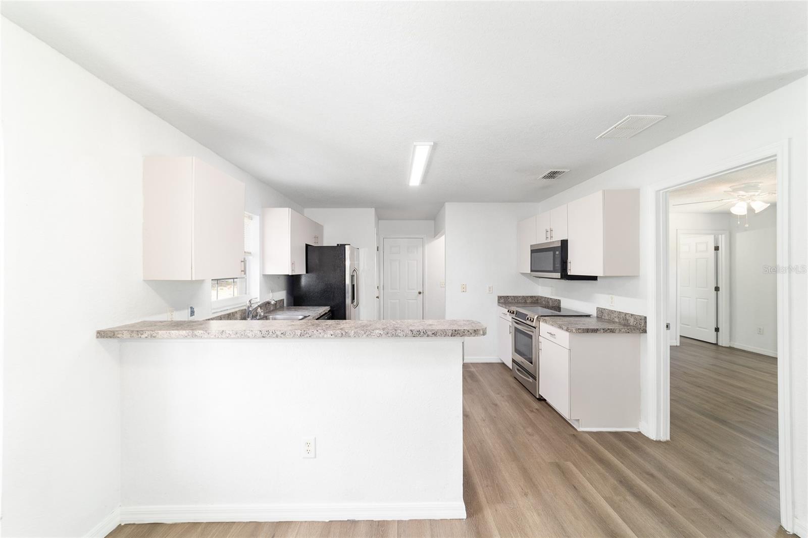 Image 29 of 71 For 5596 57th Street