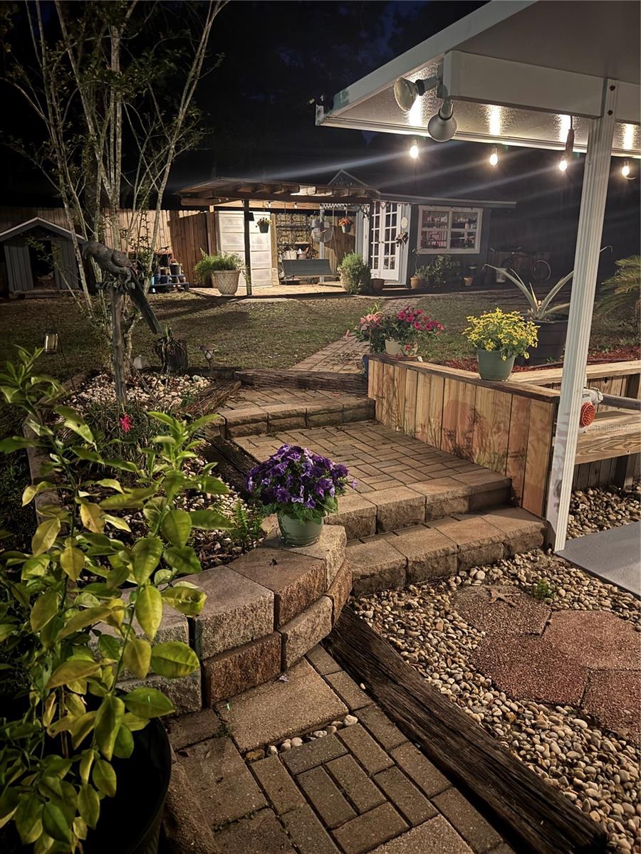 Listing photo id 35 for 4540 Sandy Hill Street