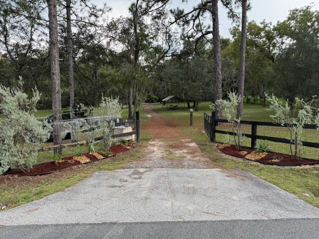 Listing photo id 43 for 4540 Sandy Hill Street