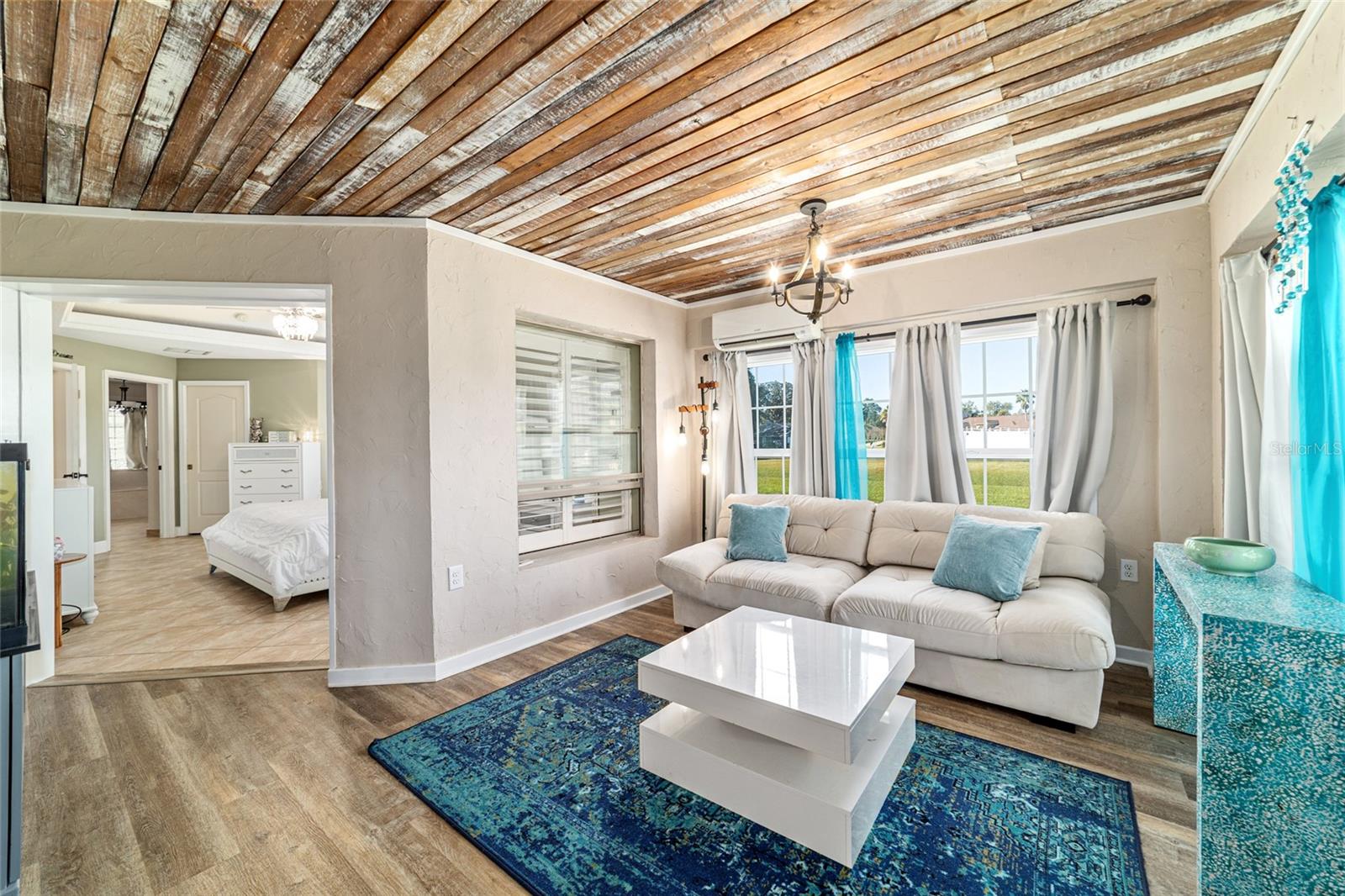 Listing photo id 22 for 27 Hickory Loop