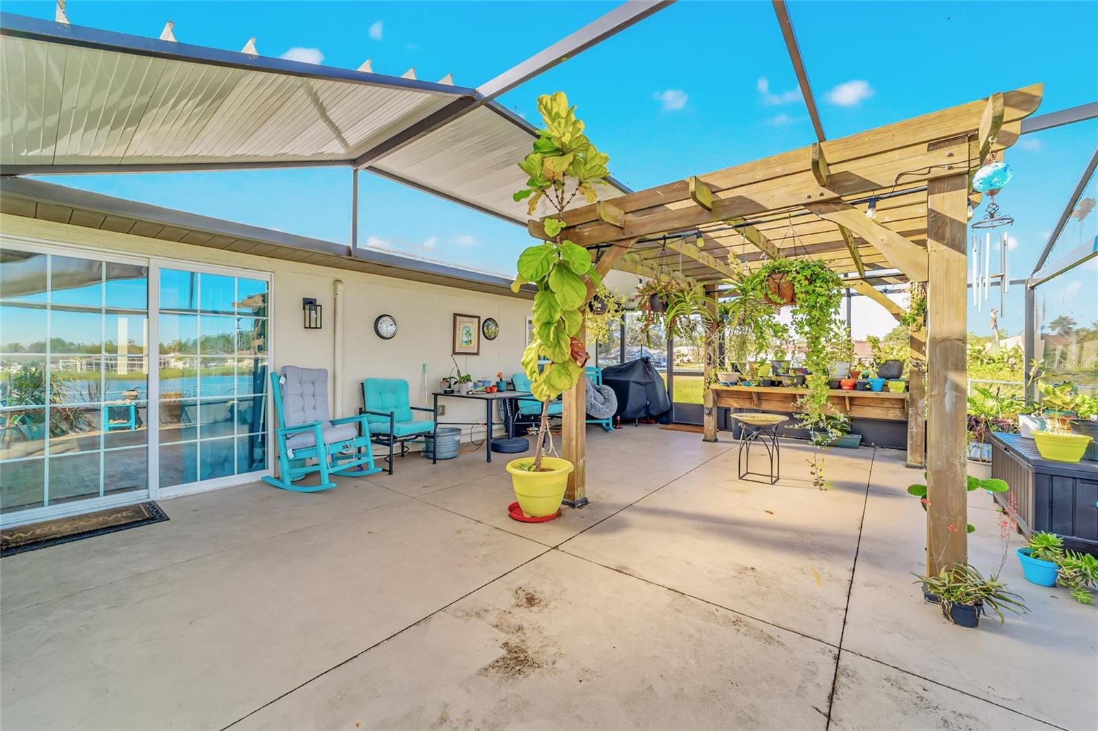 Listing photo id 30 for 27 Hickory Loop