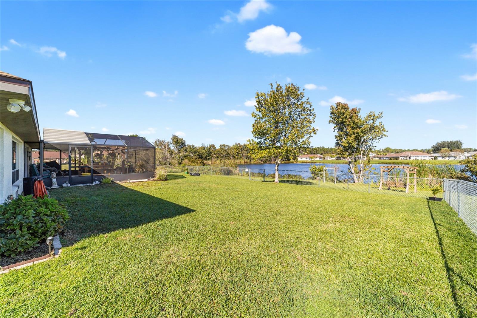 Listing photo id 36 for 27 Hickory Loop