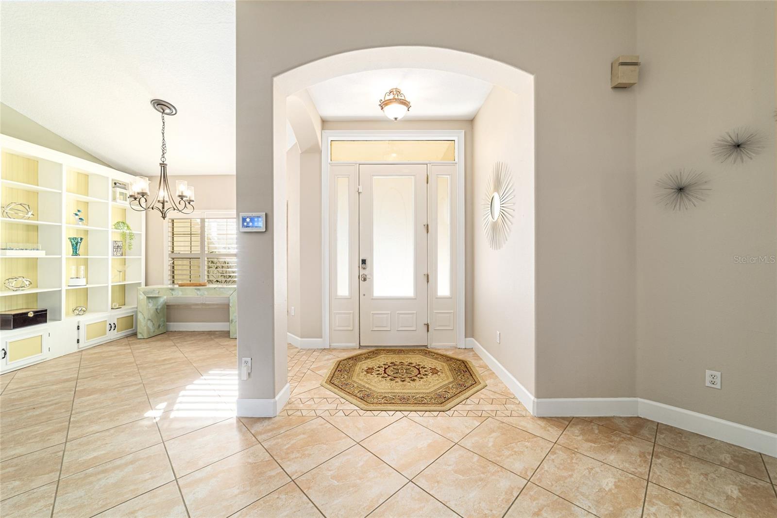 Listing photo id 2 for 27 Hickory Loop