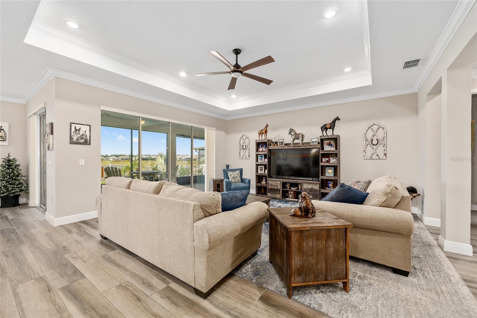 Image 14 of 54 For 9641 82nd Street Road