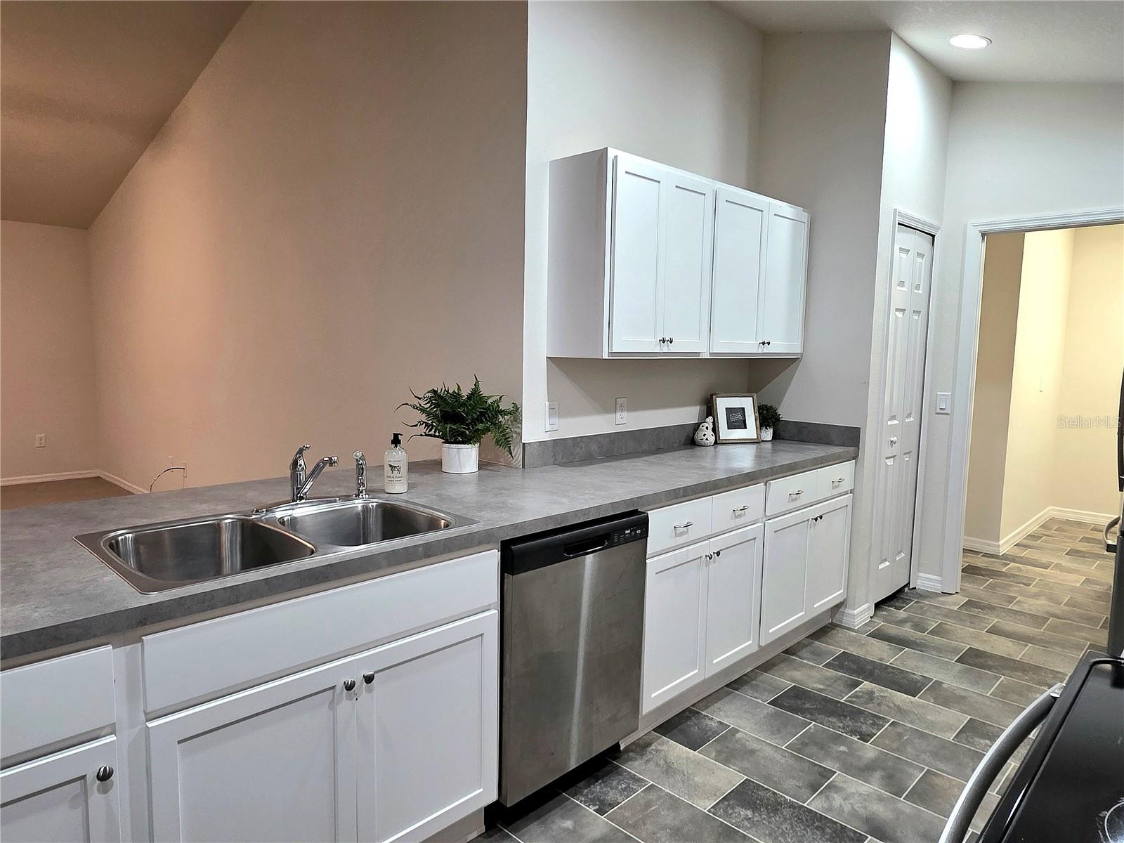 Image 3 of 30 For 3418 155th Place