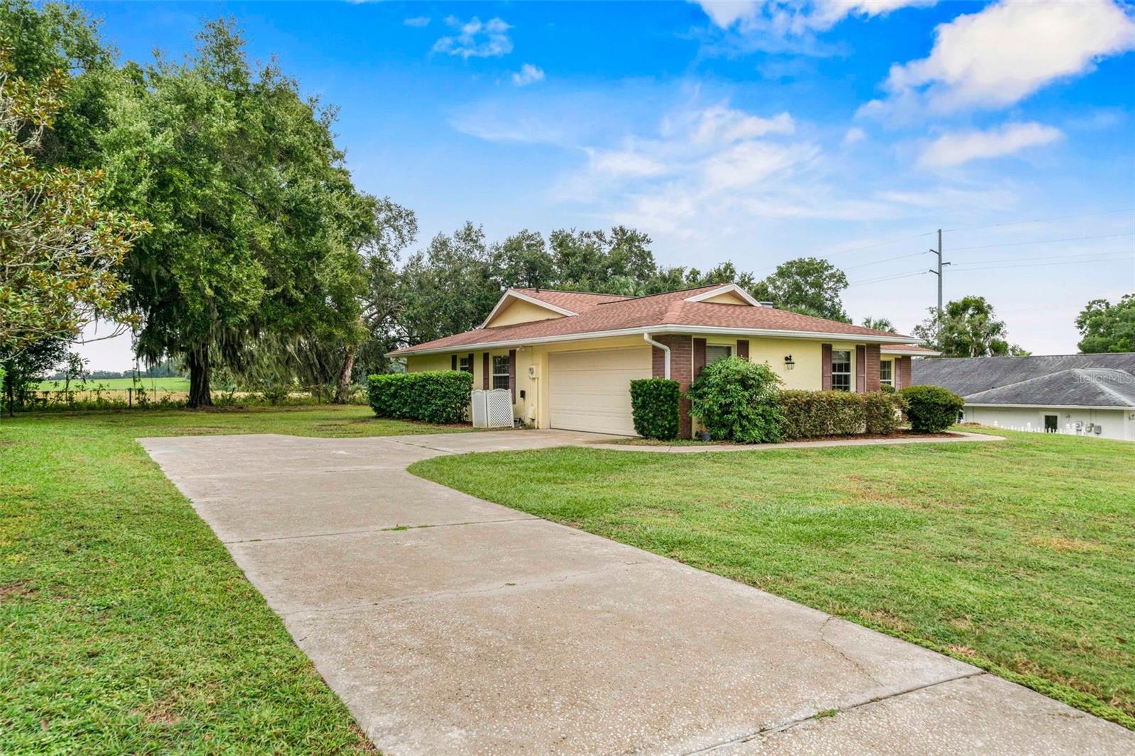 Image 3 of 61 For 981 Foxrun Terrace