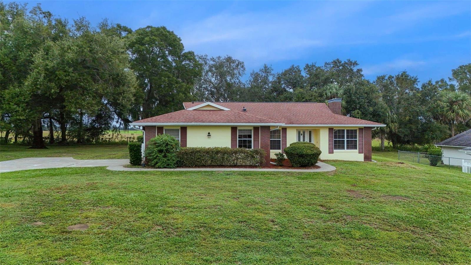 Image 42 of 61 For 981 Foxrun Terrace