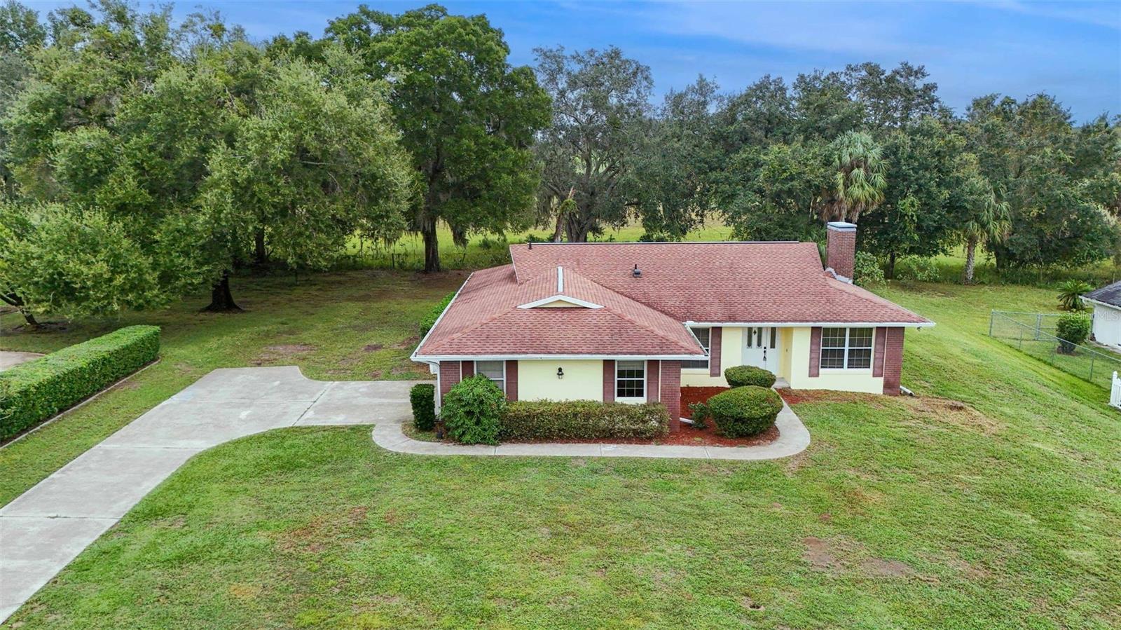 Image 43 of 61 For 981 Foxrun Terrace