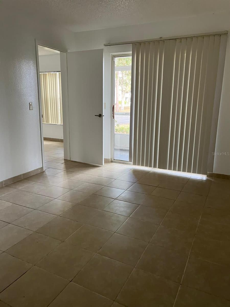 Image 5 of 18 For 8236 Fairways Circle D102