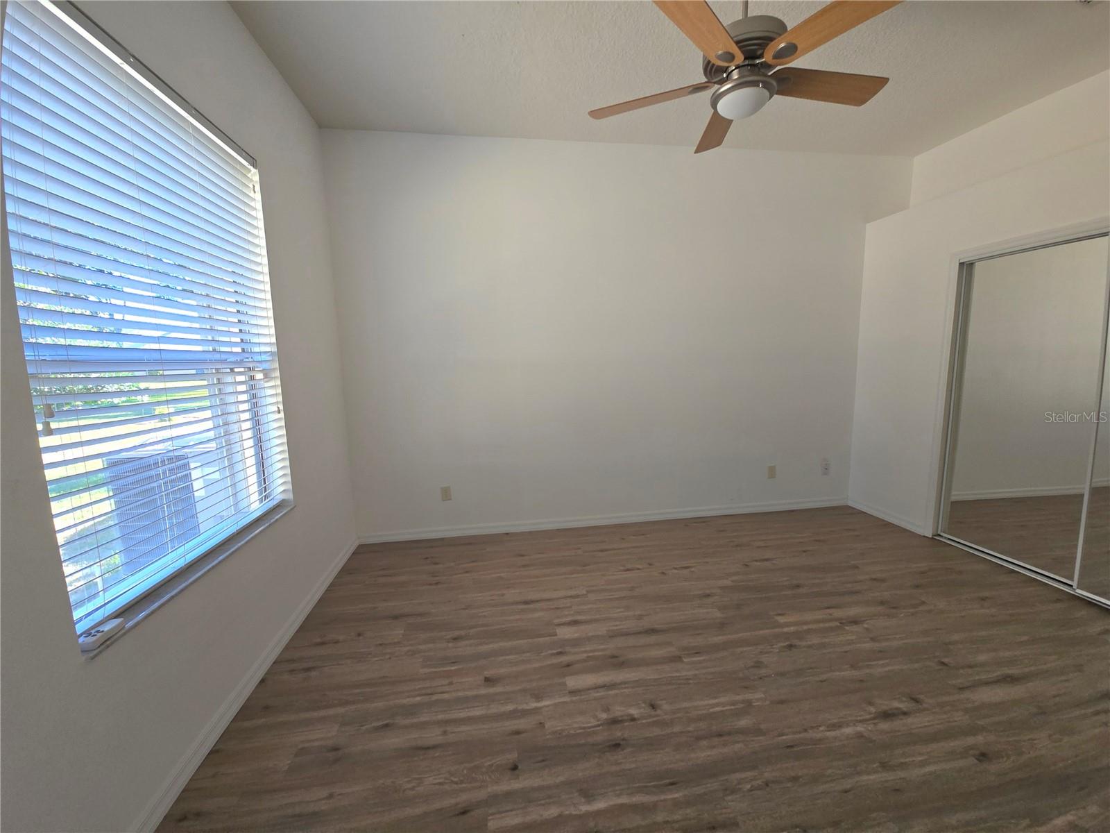 Image 22 of 36 For 24613 Madewood Avenue