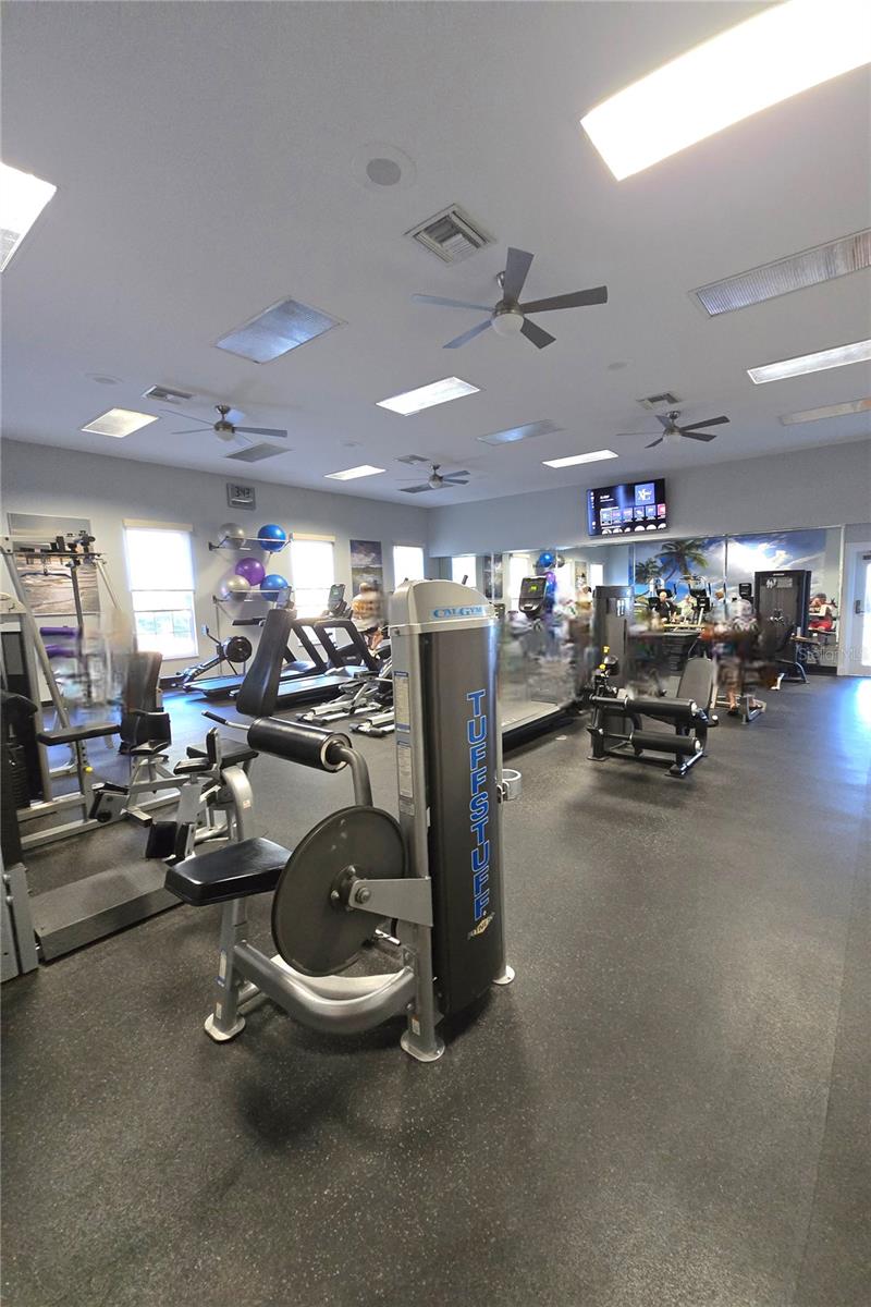 Image 33 of 36 For 24613 Madewood Avenue