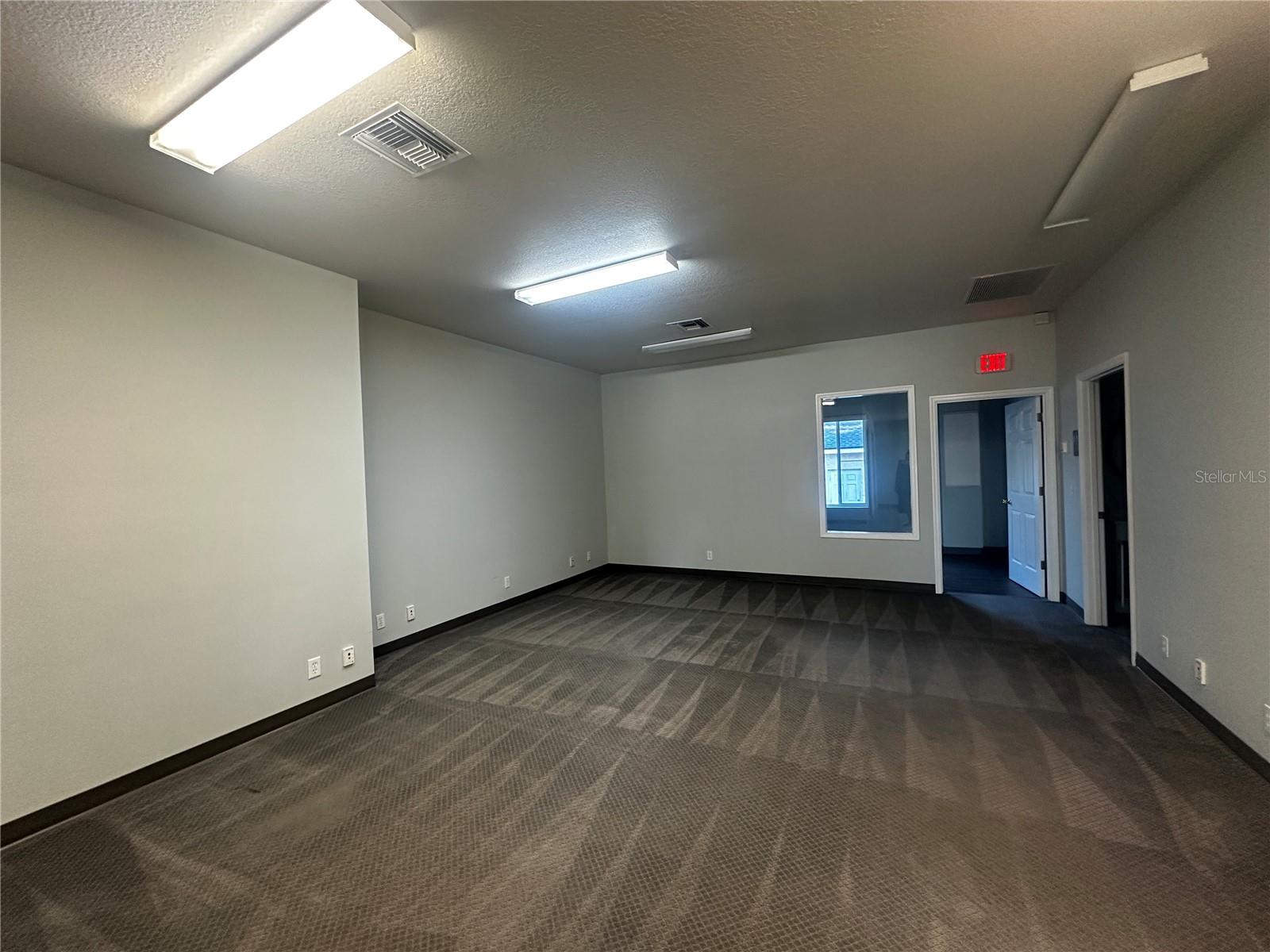 Image 3 of 8 For 1302 25th Loop 102