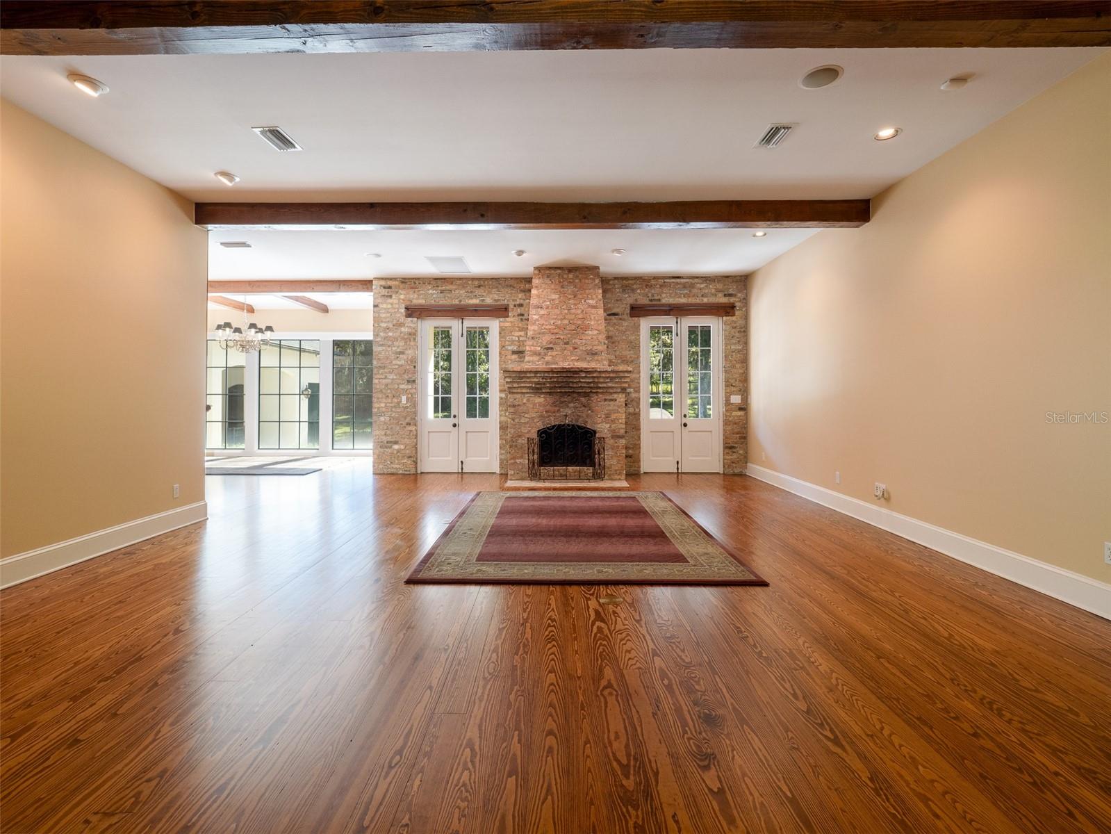 Image 12 of 42 For 950 43rd Place