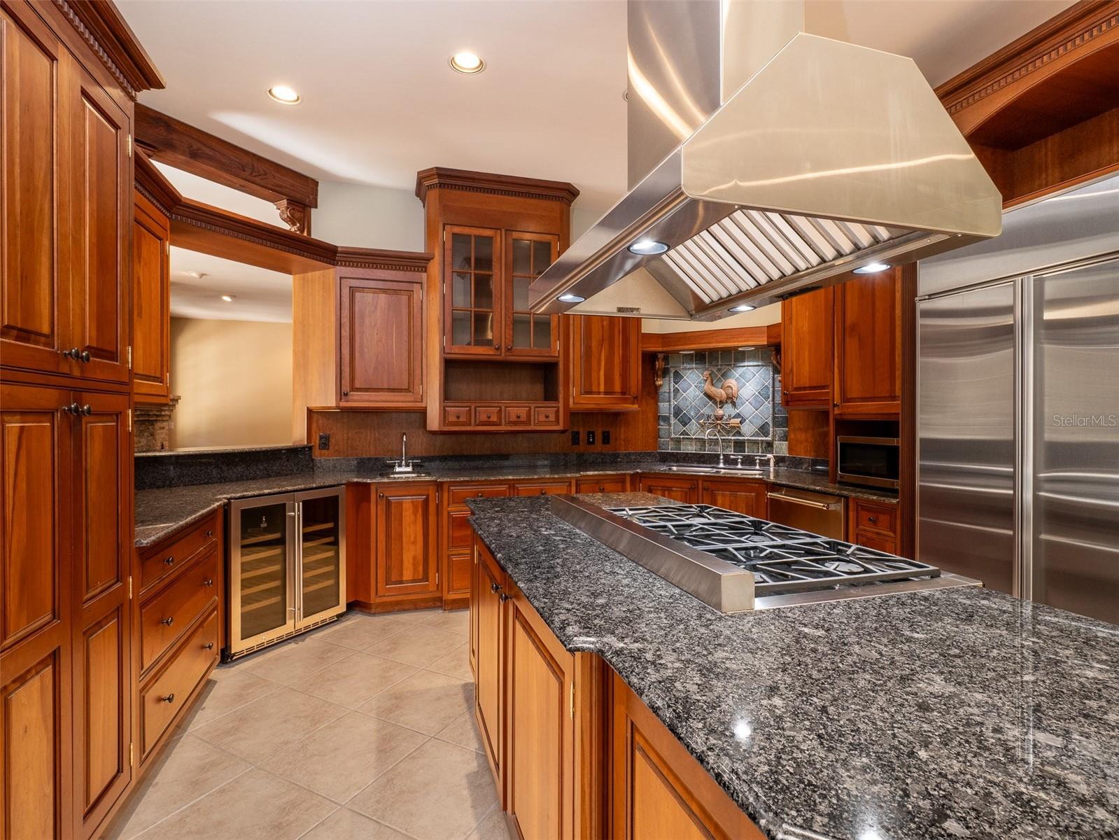 Image 16 of 42 For 950 43rd Place