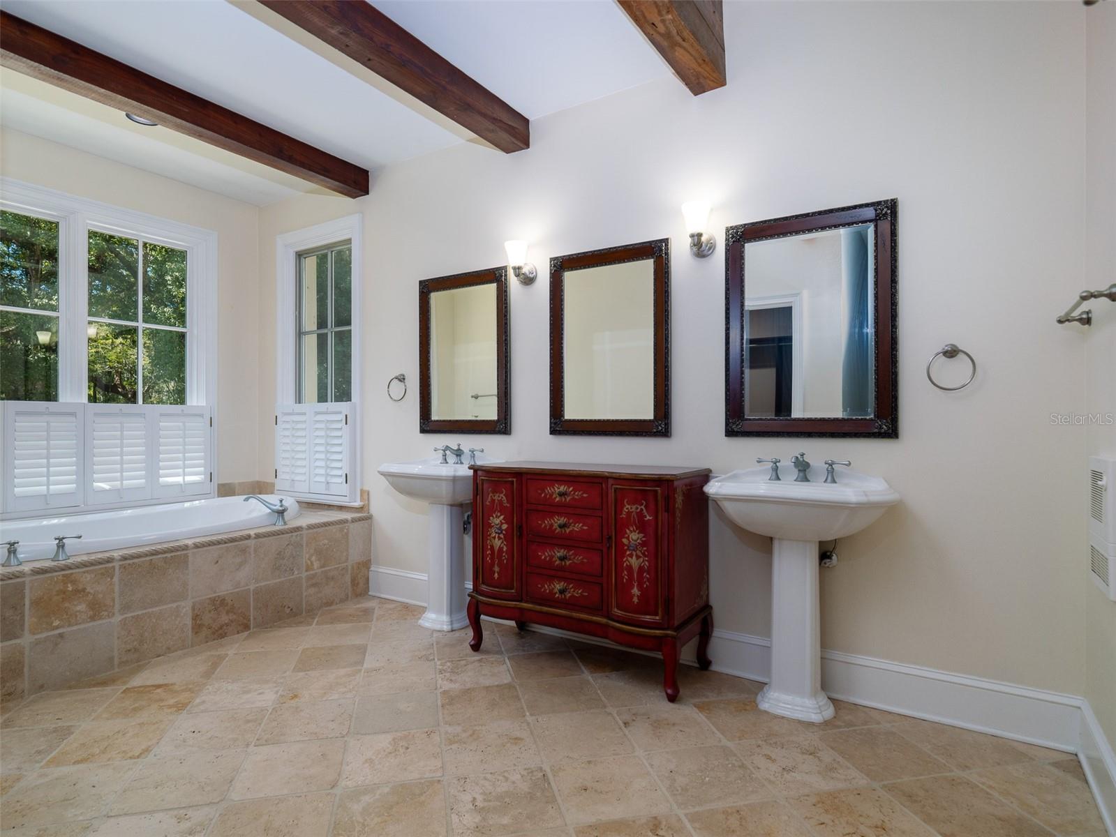 Image 20 of 42 For 950 43rd Place