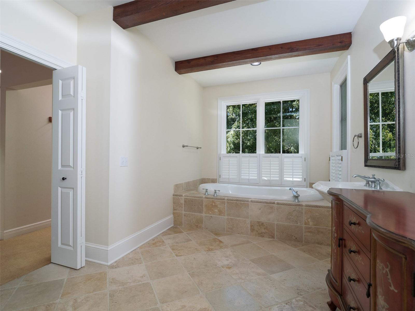 Image 21 of 42 For 950 43rd Place