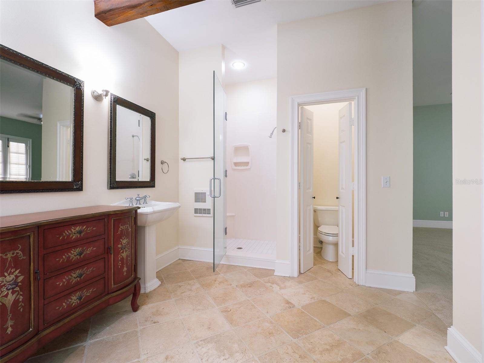 Image 22 of 42 For 950 43rd Place