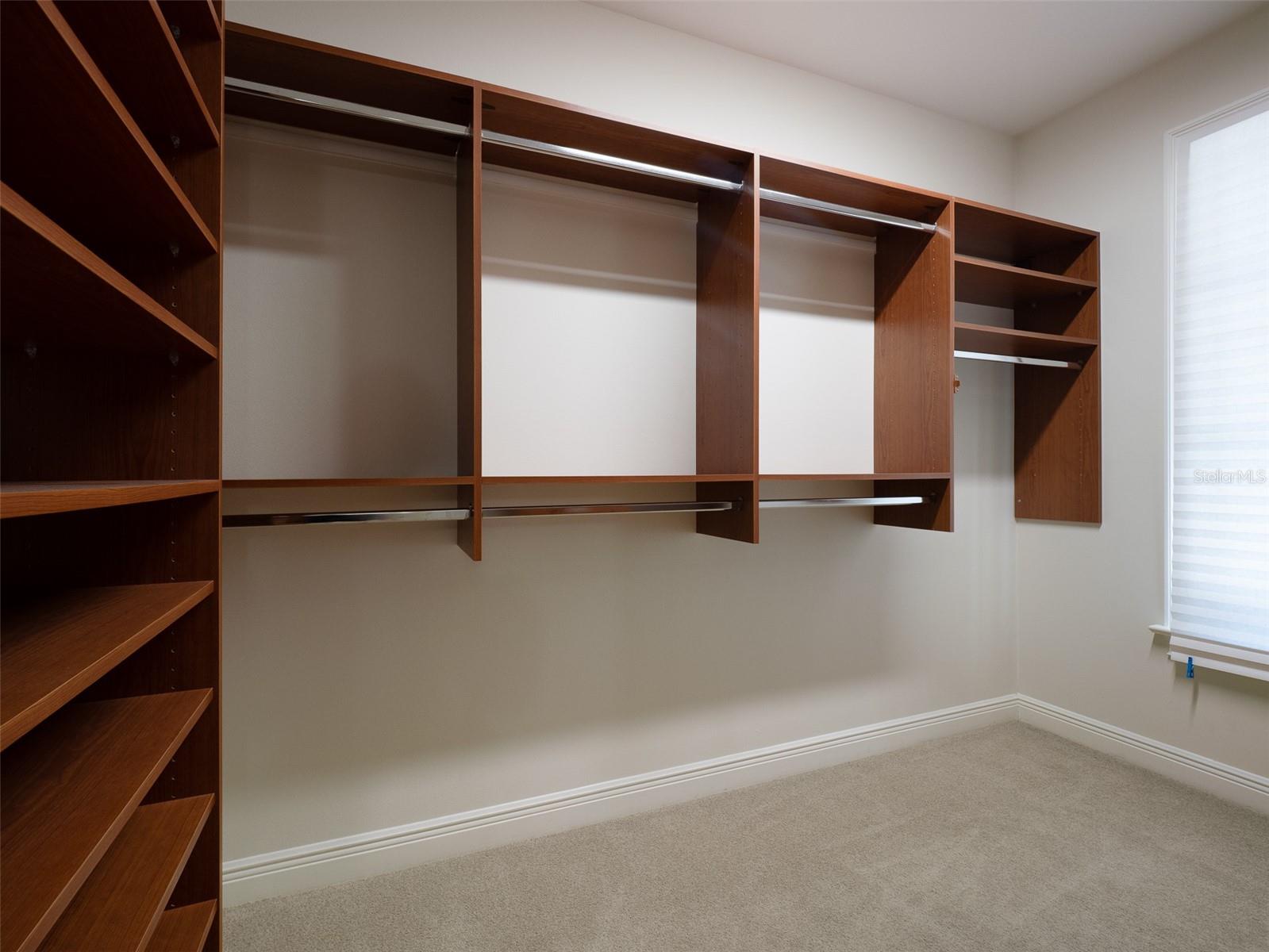 Image 24 of 42 For 950 43rd Place