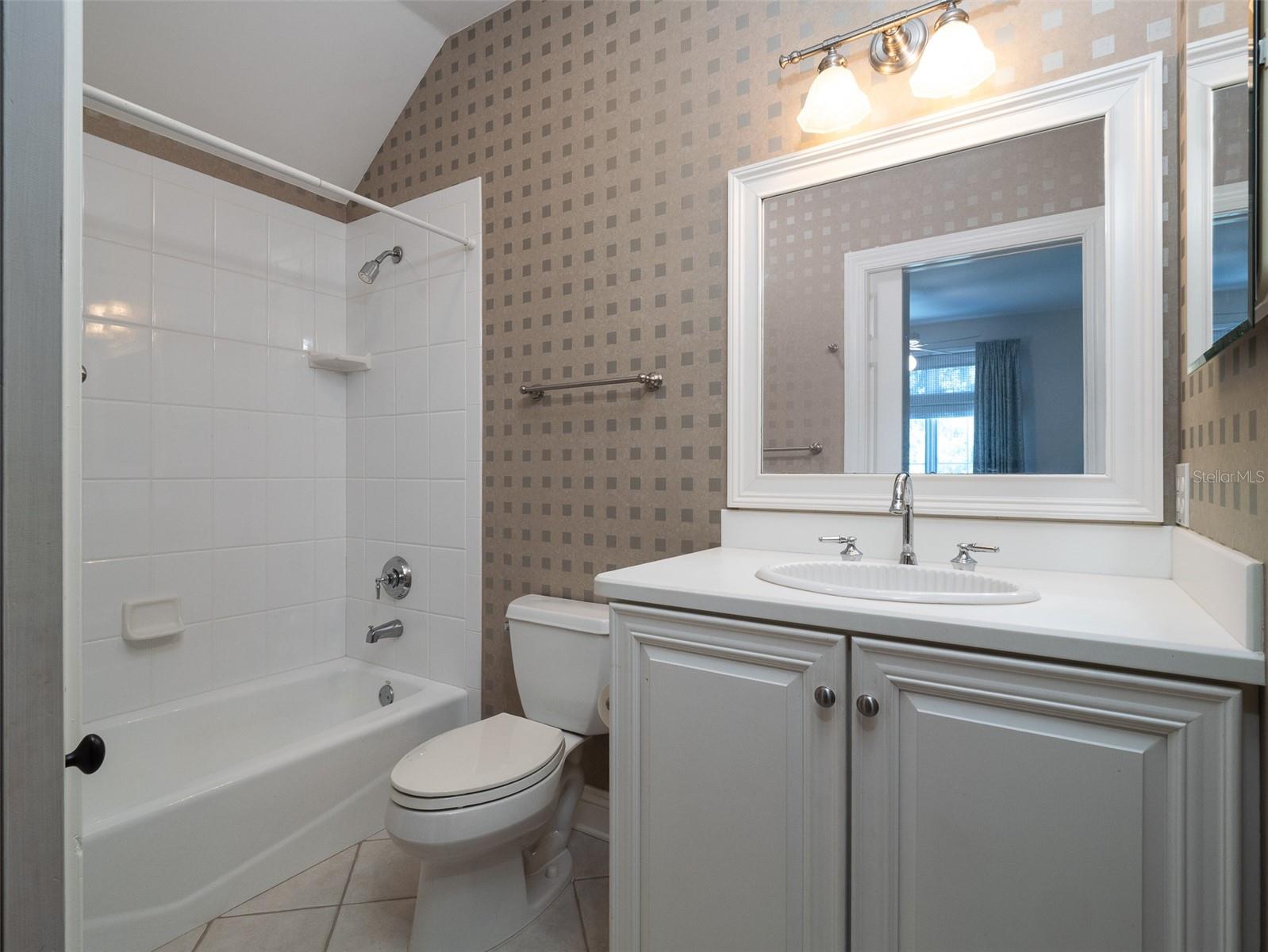 Image 33 of 42 For 950 43rd Place