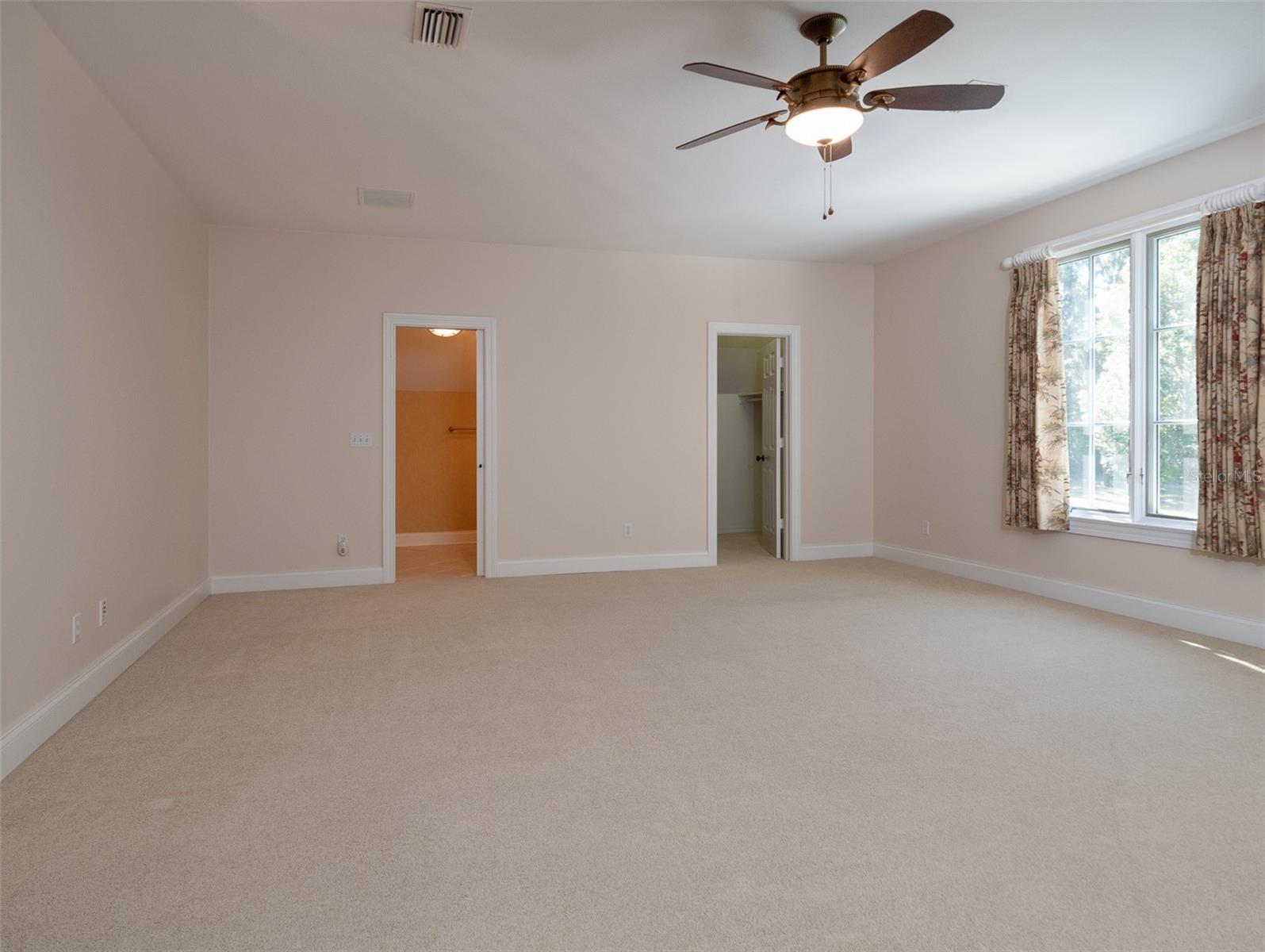 Image 37 of 42 For 950 43rd Place