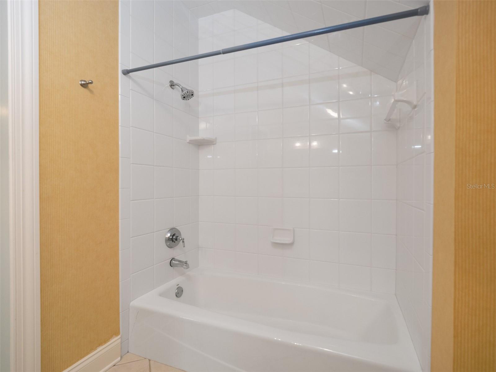 Image 39 of 42 For 950 43rd Place