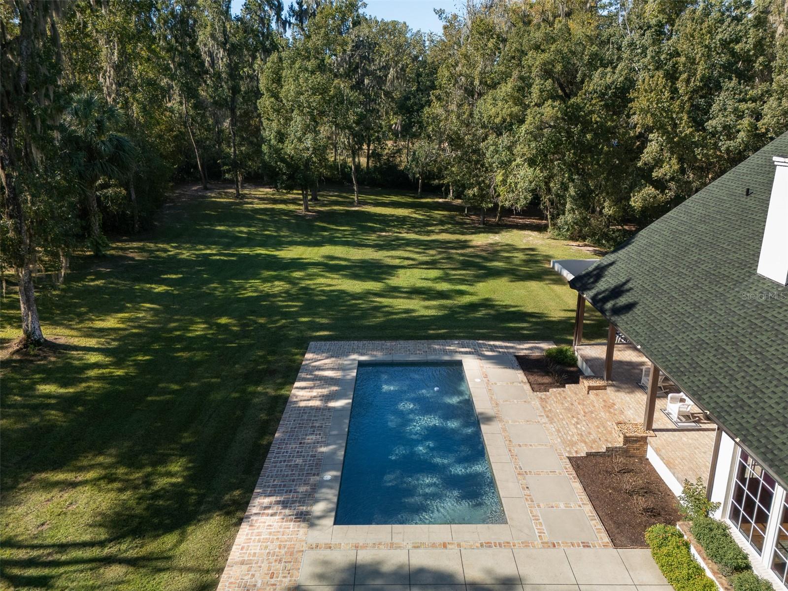 Image 8 of 42 For 950 43rd Place