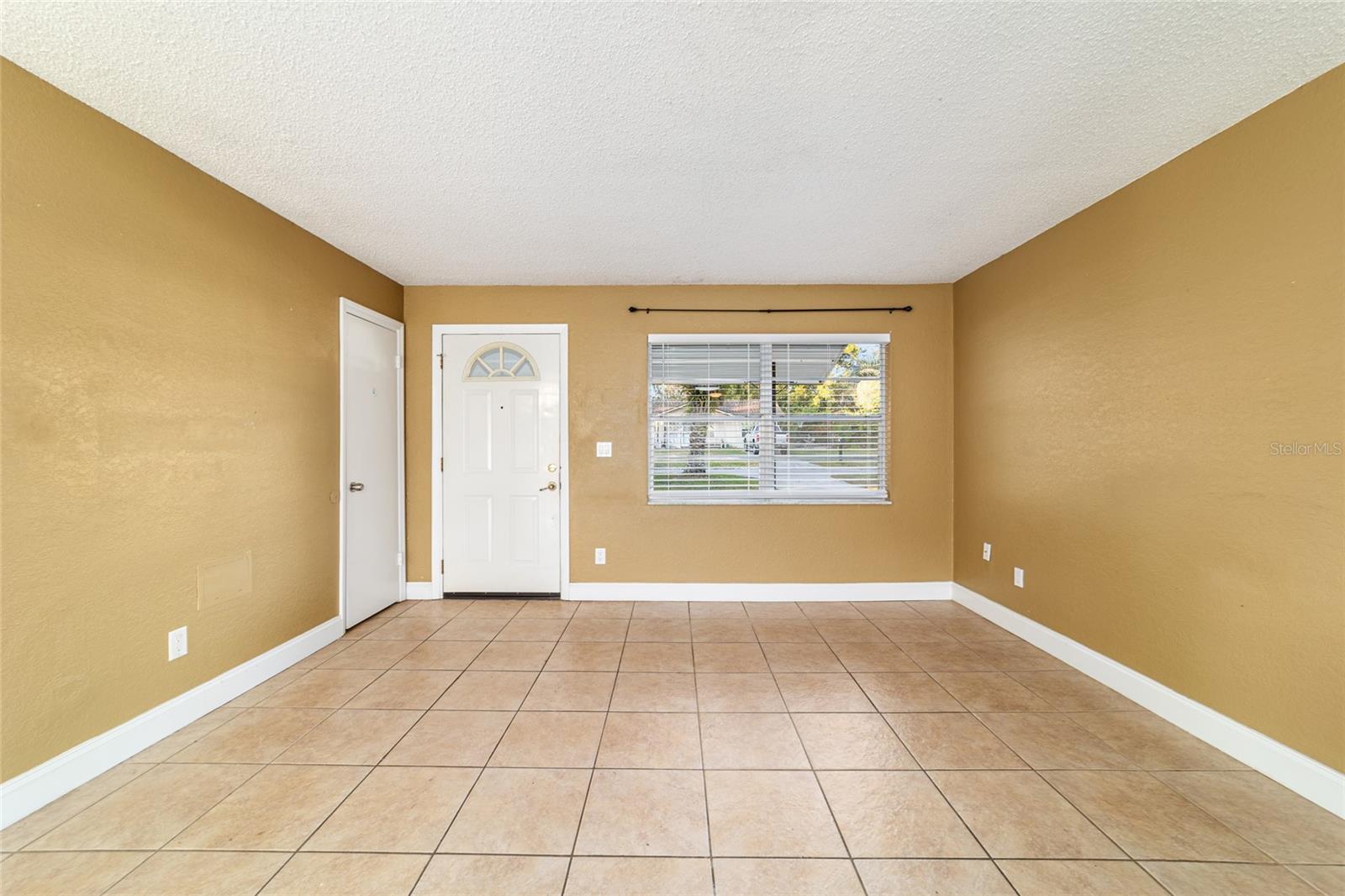 Image 14 of 52 For 3342 12th Street