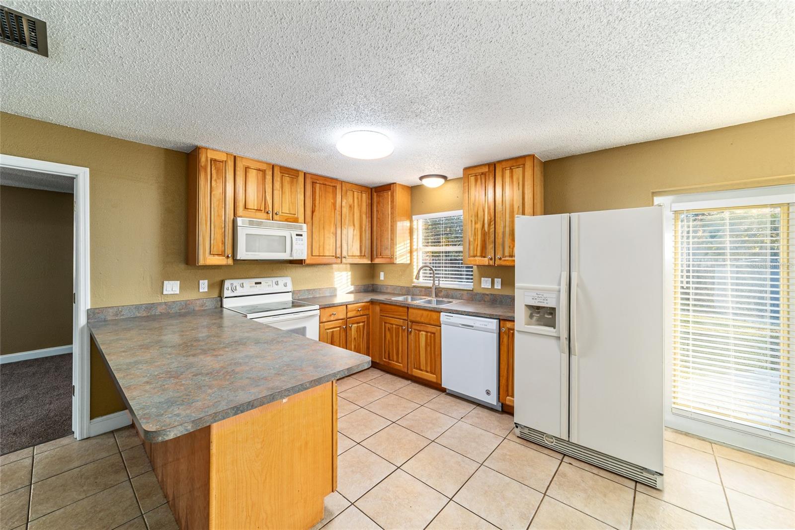 Image 20 of 52 For 3342 12th Street