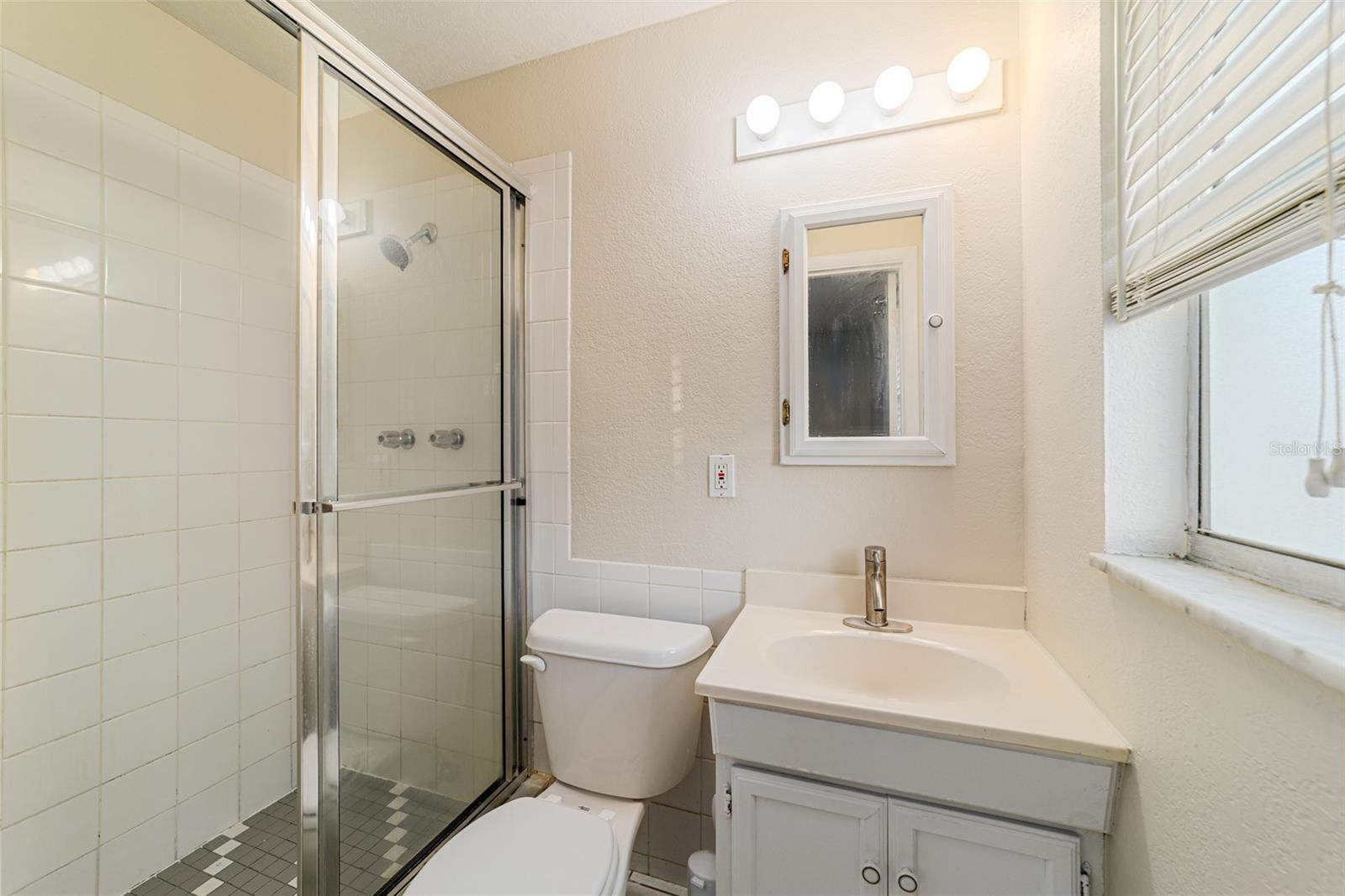 Image 35 of 52 For 3342 12th Street