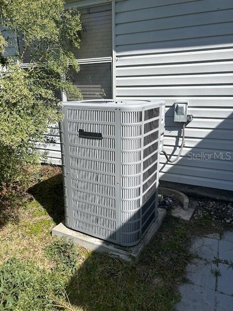 Image 12 of 41 For 528 Valencia Place