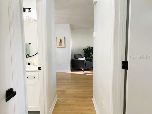 Image 21 of 41 For 528 Valencia Place