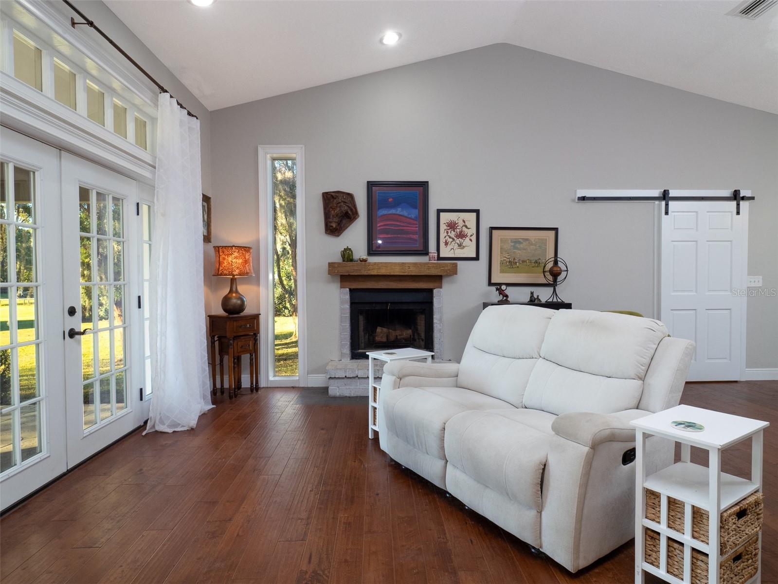 Image 10 of 27 For 6470 90th Avenue