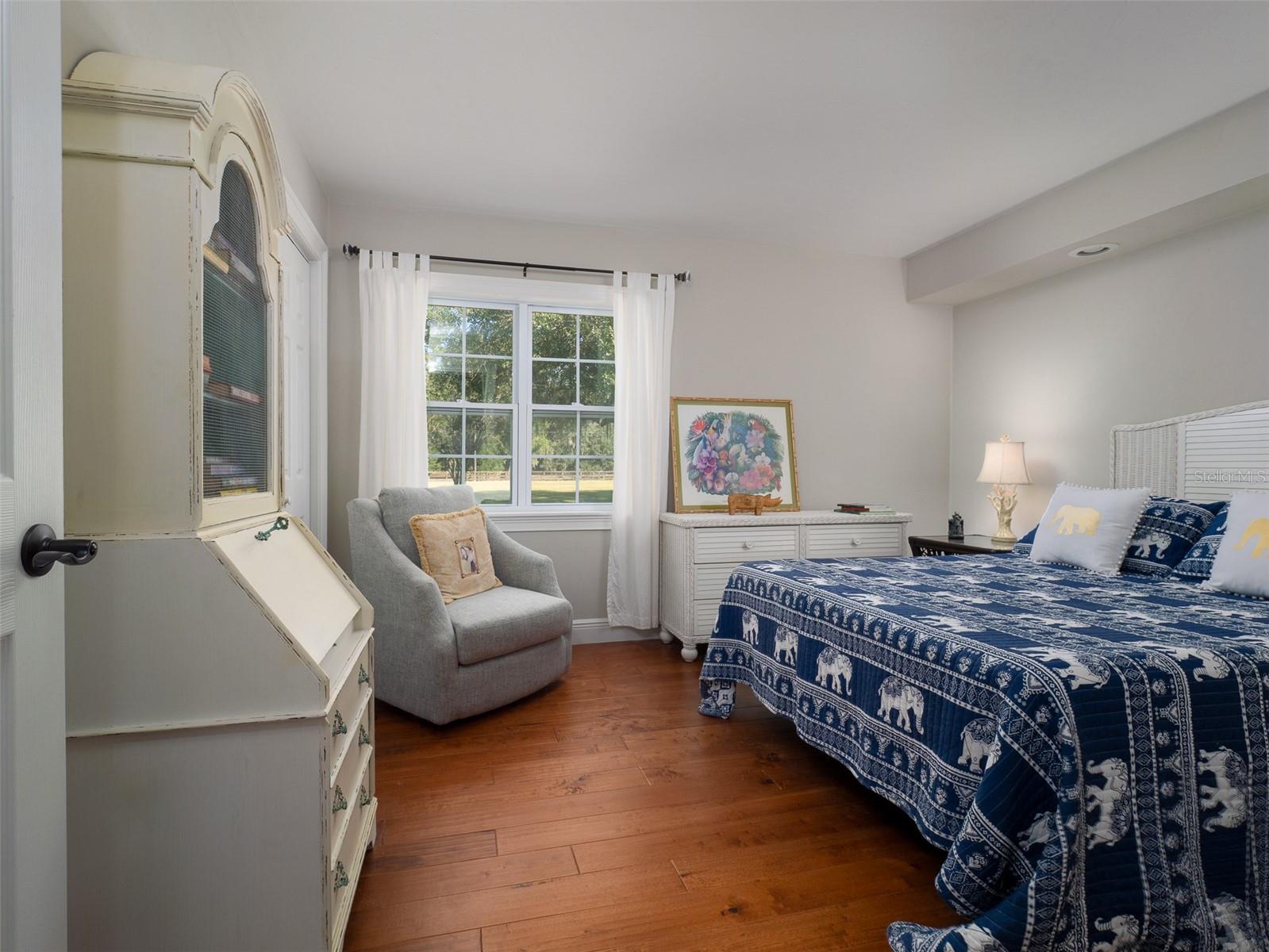 Image 17 of 27 For 6470 90th Avenue