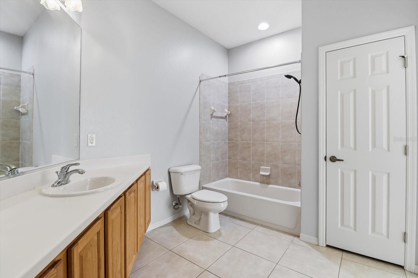 Image 22 of 40 For 1196 Diamond Shore Loop