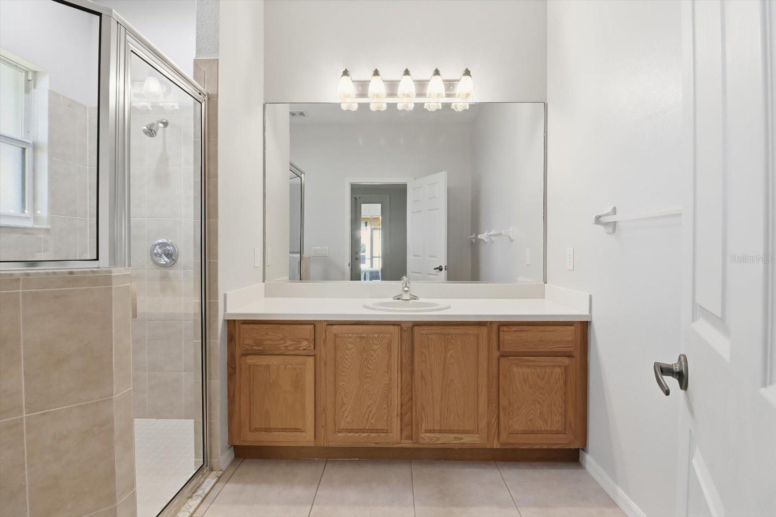 Image 27 of 40 For 1196 Diamond Shore Loop