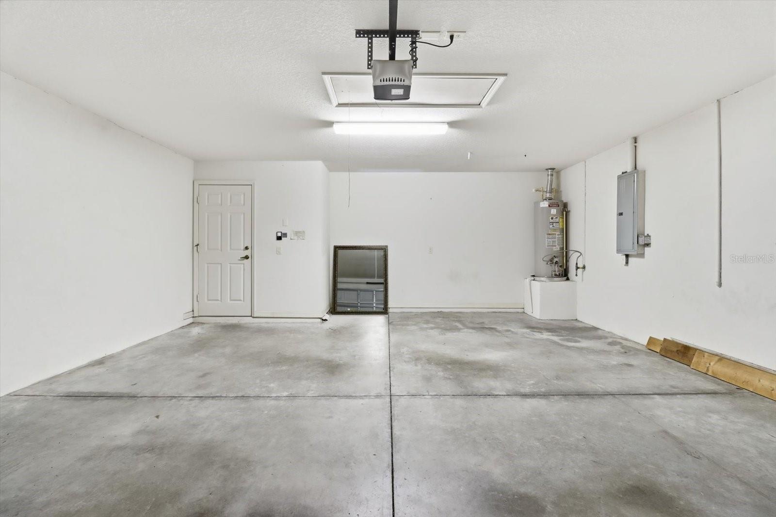 Image 31 of 40 For 1196 Diamond Shore Loop