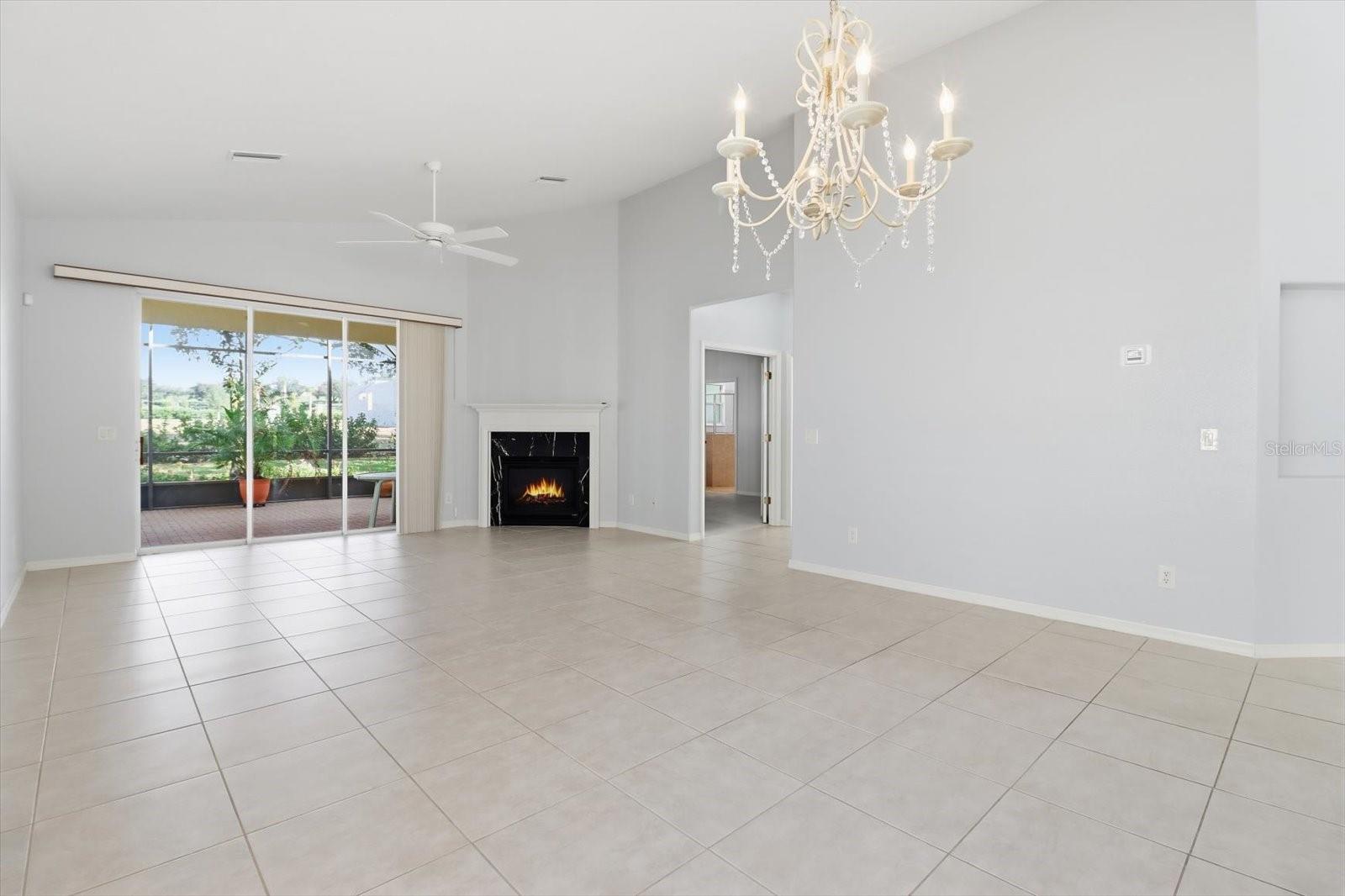 Image 7 of 40 For 1196 Diamond Shore Loop