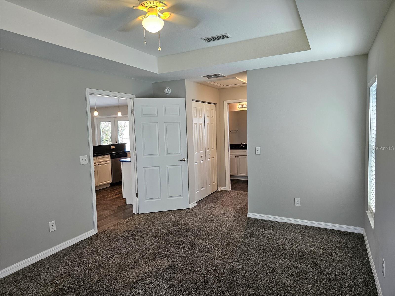 Image 6 of 16 For 8 Hemlock Terrace Place