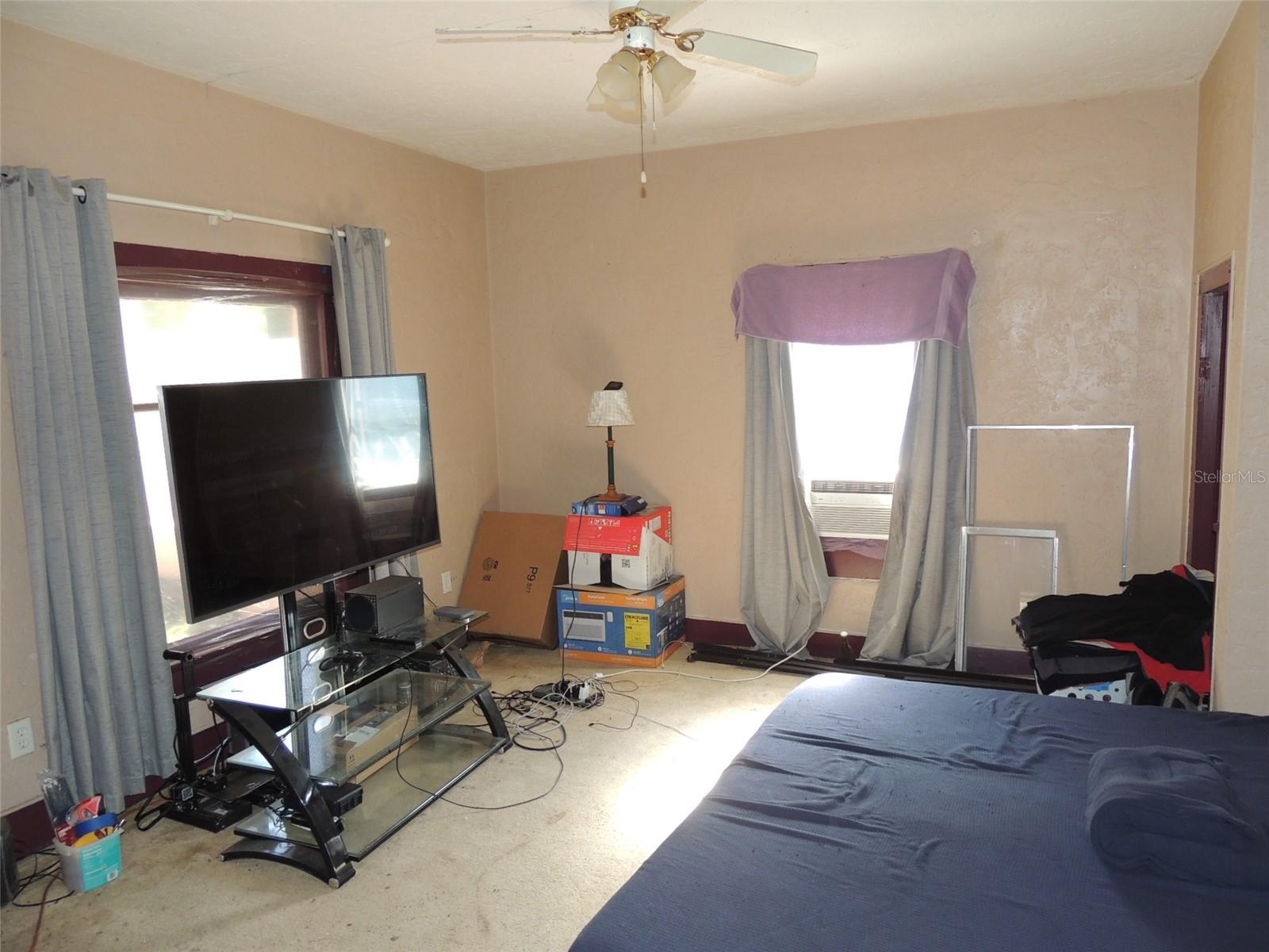 Image 29 of 41 For 120 2nd Street